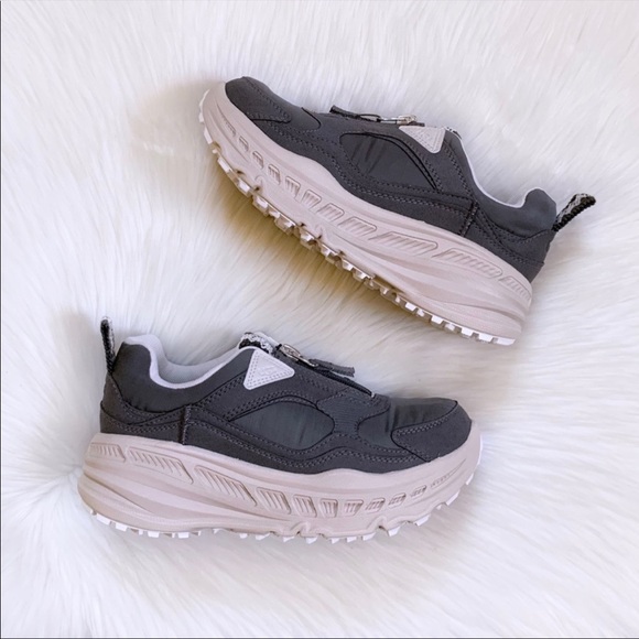 UGG CA805 Zip Sneakers In Charcoal - Picture 4 of 7